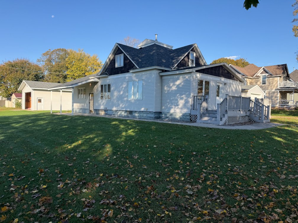 Image for Holstein, IA Real Estate Online Only Auction!