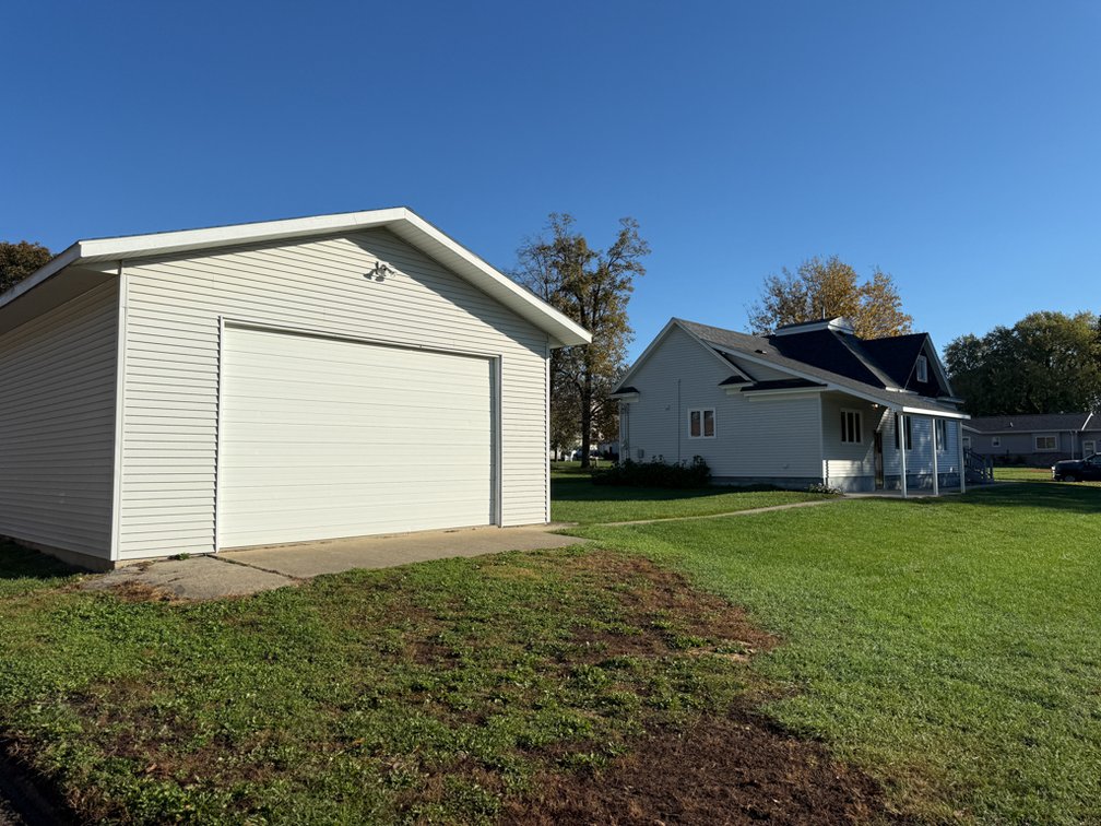 Image for Holstein, IA Real Estate Online Only Auction!