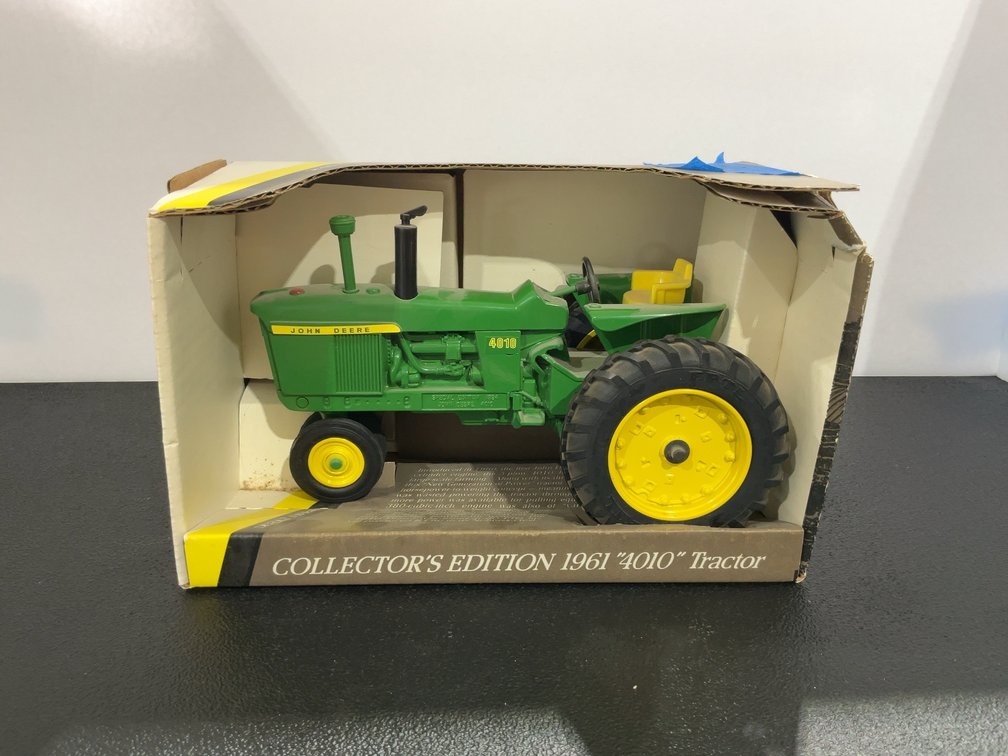 1961 John Deere 4010 gas