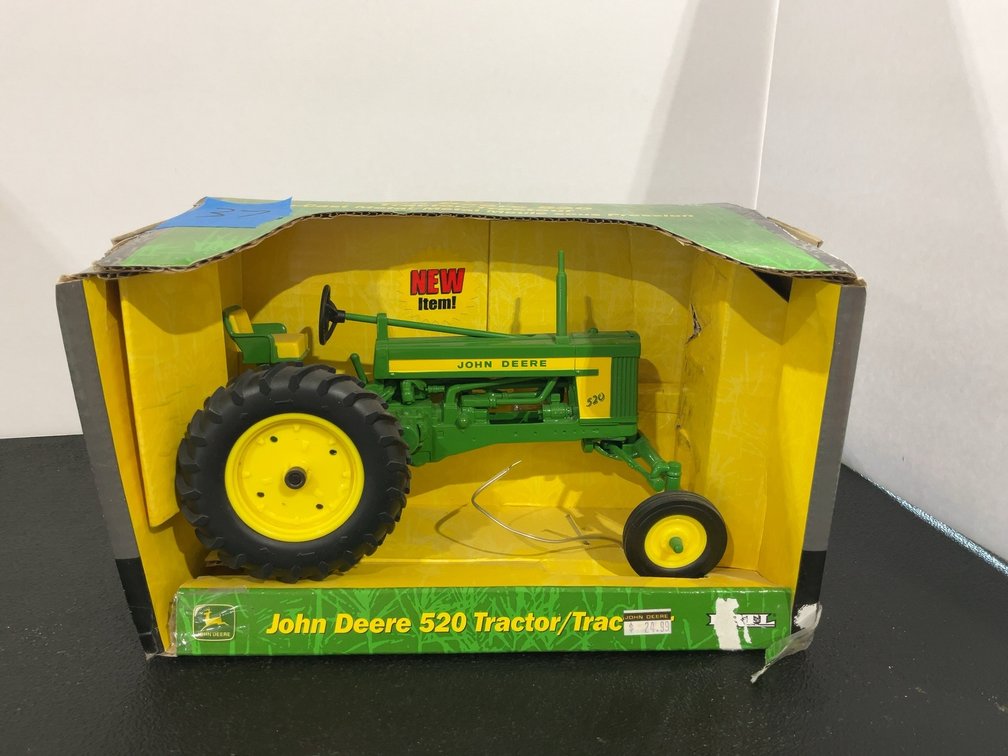 John Deere 520