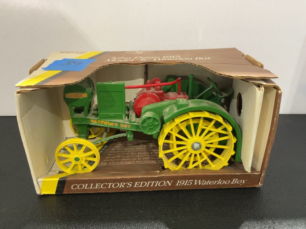 1915 John Deere Model R Waterloo Boy on Steel