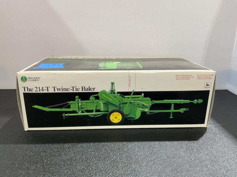 John Deere 214-T Baler