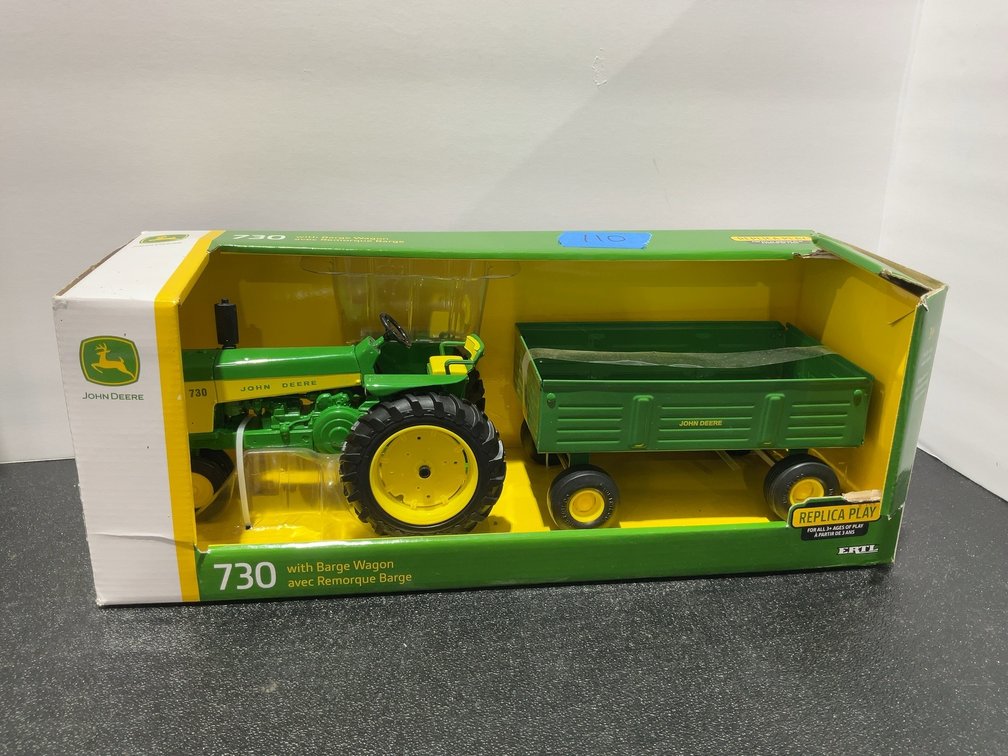 John Deere 730 with Barge Wagon