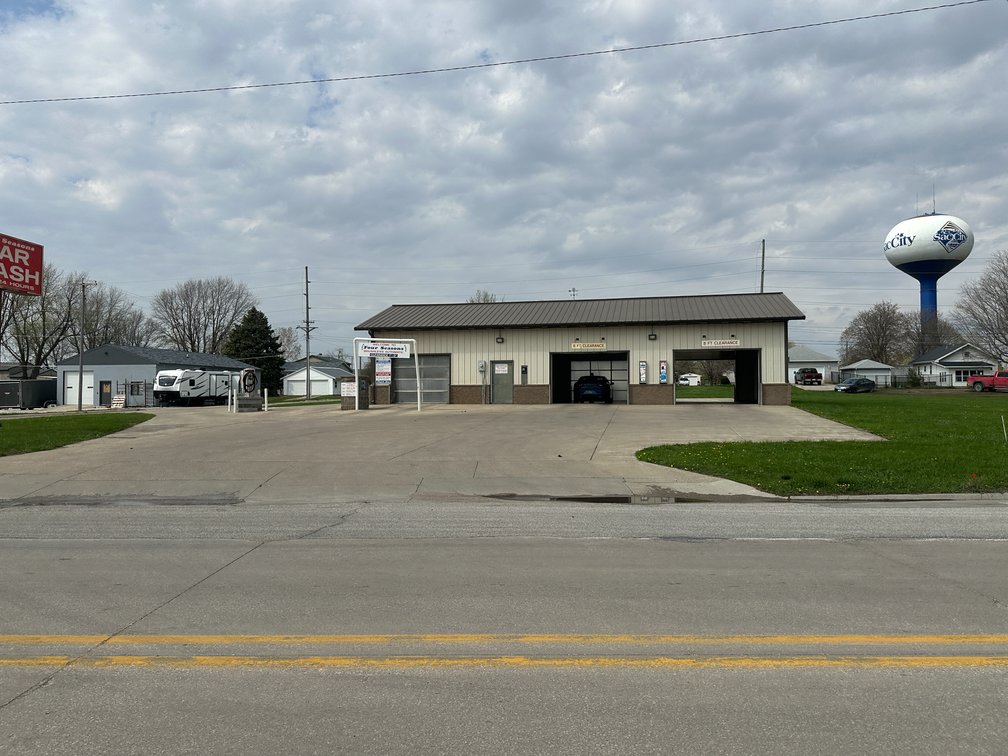 Image for Four Seasons Car Wash For Sale!