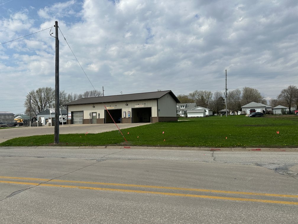 Image for Four Seasons Car Wash For Sale!