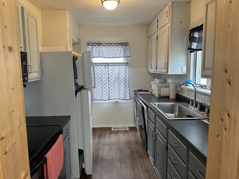 Image for 107 E South Street, Early!