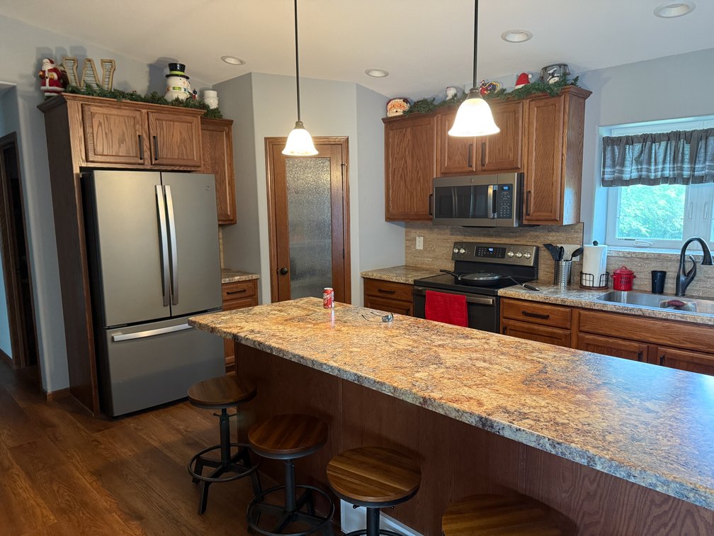 Image for 6057 210th Avenue, Newell!