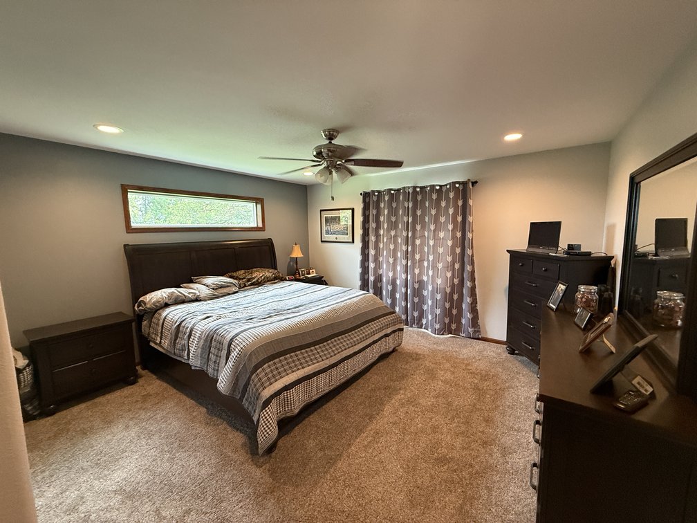 Image for 6057 210th Avenue, Newell!