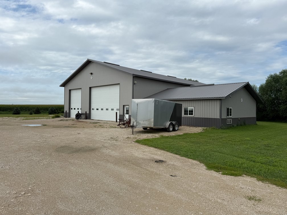 Image for 6057 210th Avenue, Newell!