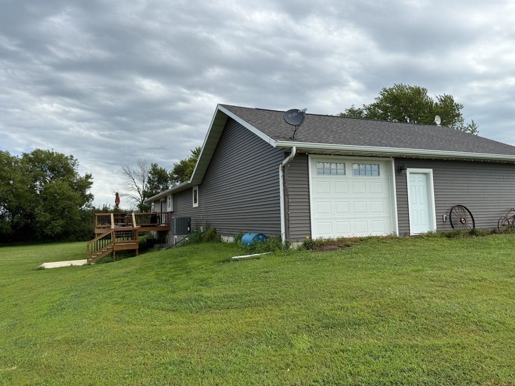 Image for 6057 210th Avenue, Newell!