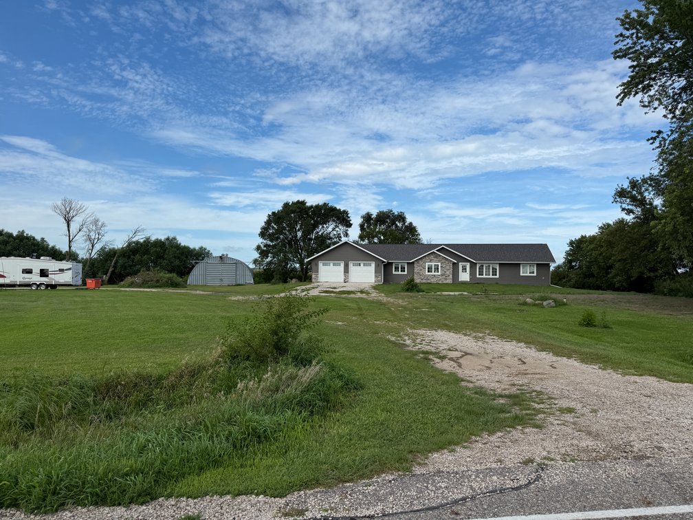 Image for 6057 210th Avenue, Newell!