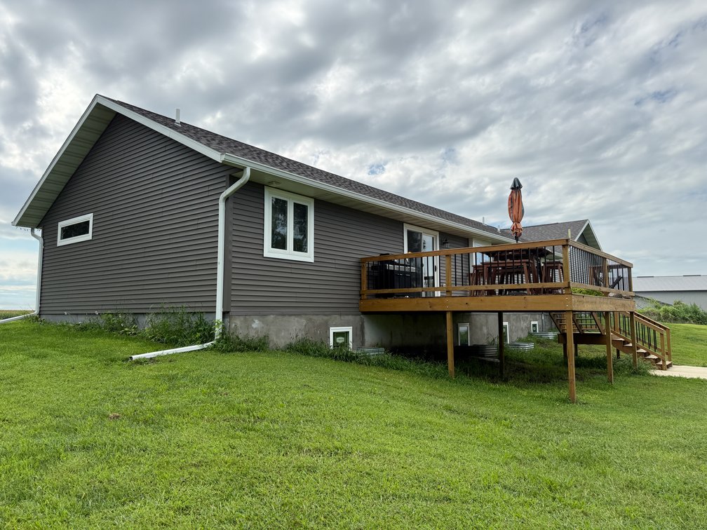 Image for 6057 210th Avenue, Newell!