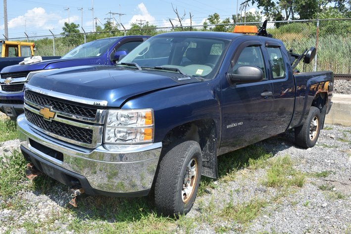 Image for 2013 Chevrolet Silverado 2500 HD w/ Western Plow  VIN: 1GC2KVCG5DZ341243