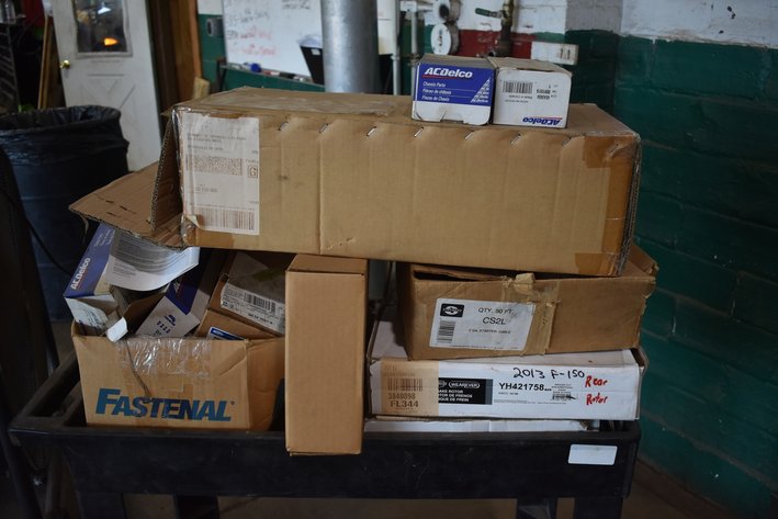 Image for Lot of Misc Ford Parts