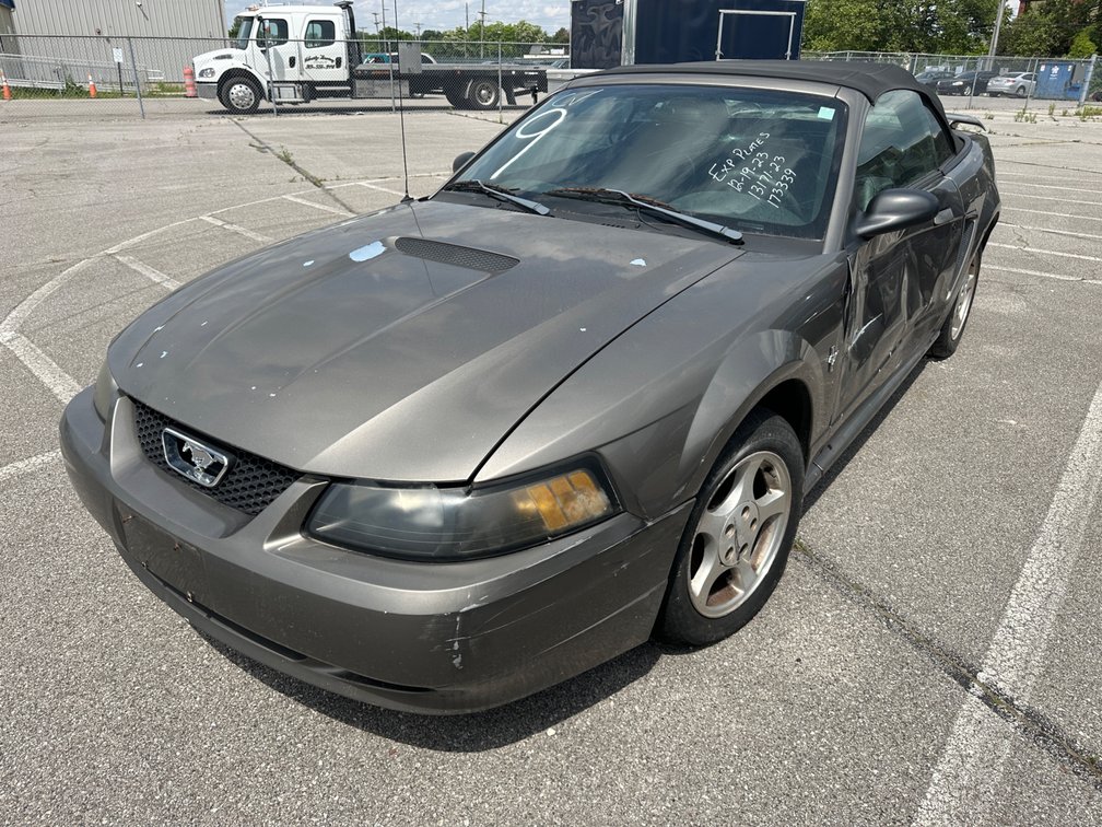 2002 Gray Ford Mustang