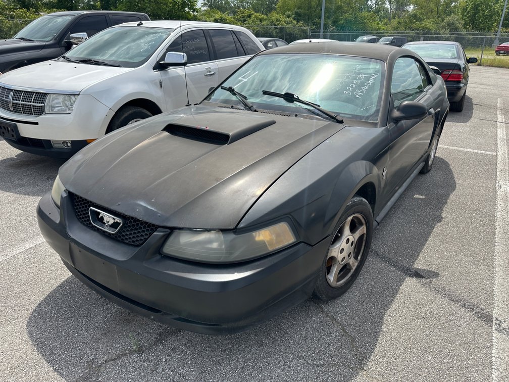 2003 Black Ford Mustang