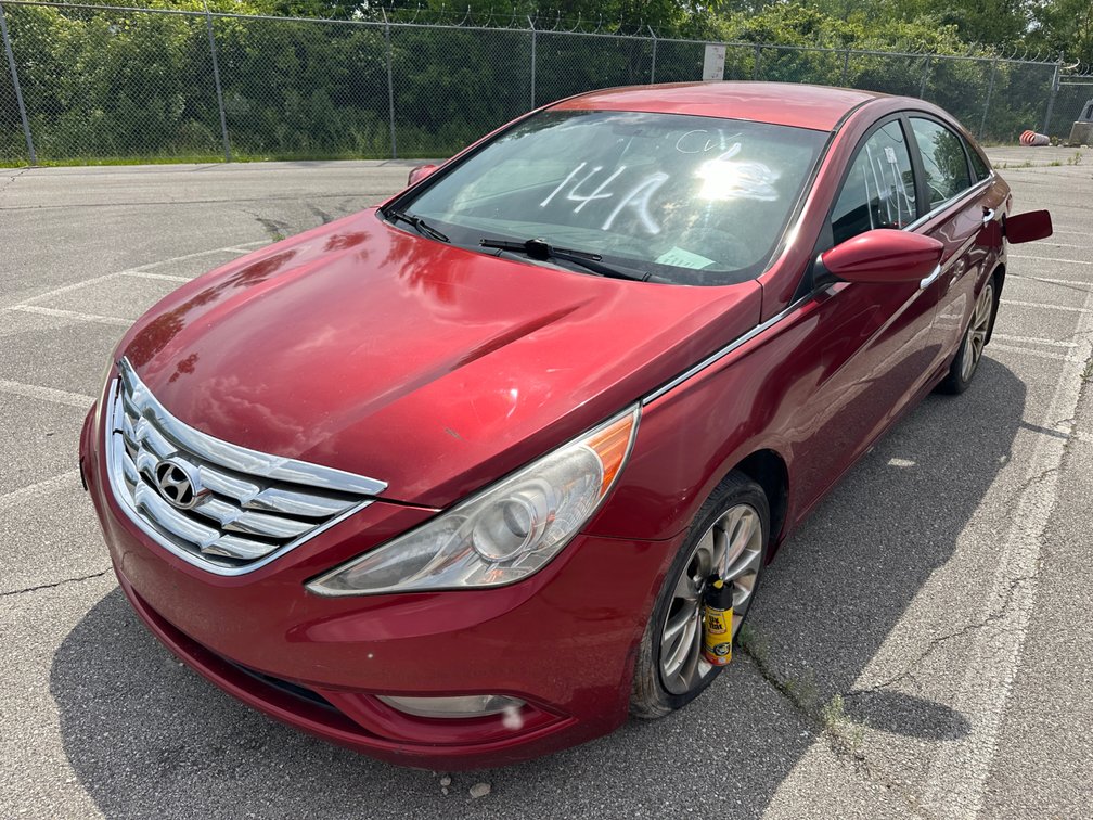 2011 Maroon Hyundai Sonata