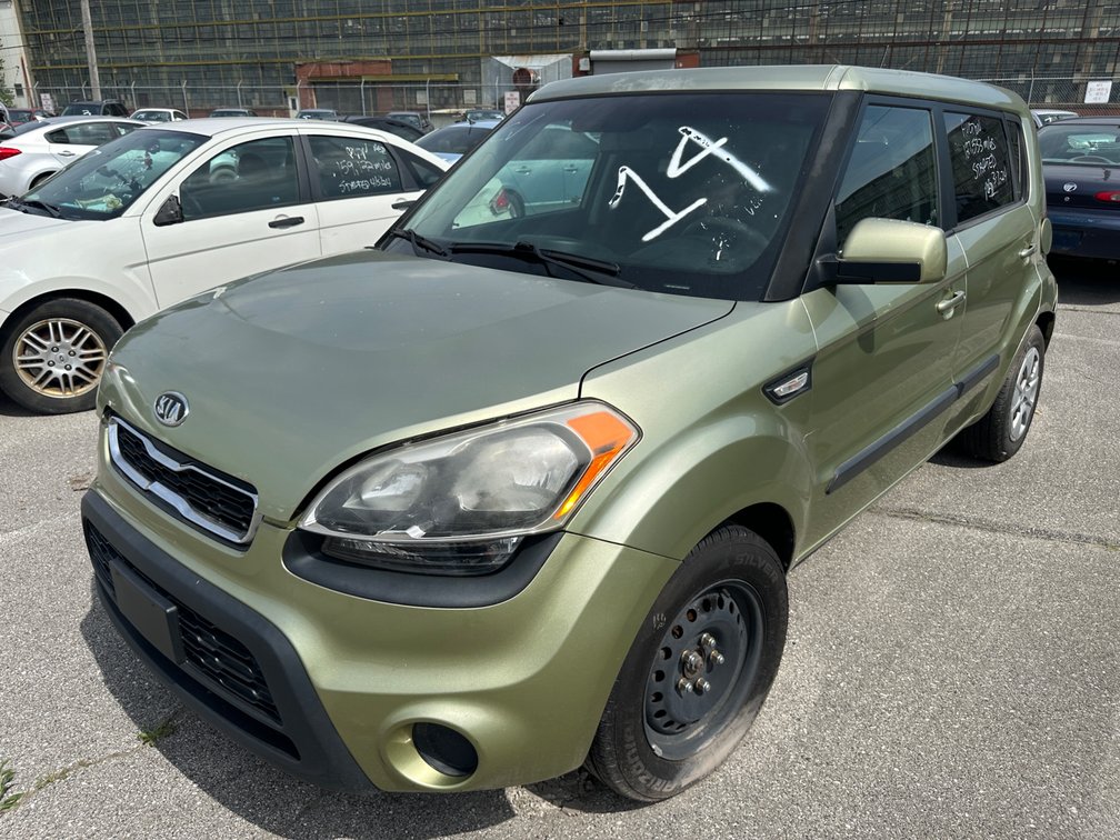2012 Green Kia Soul