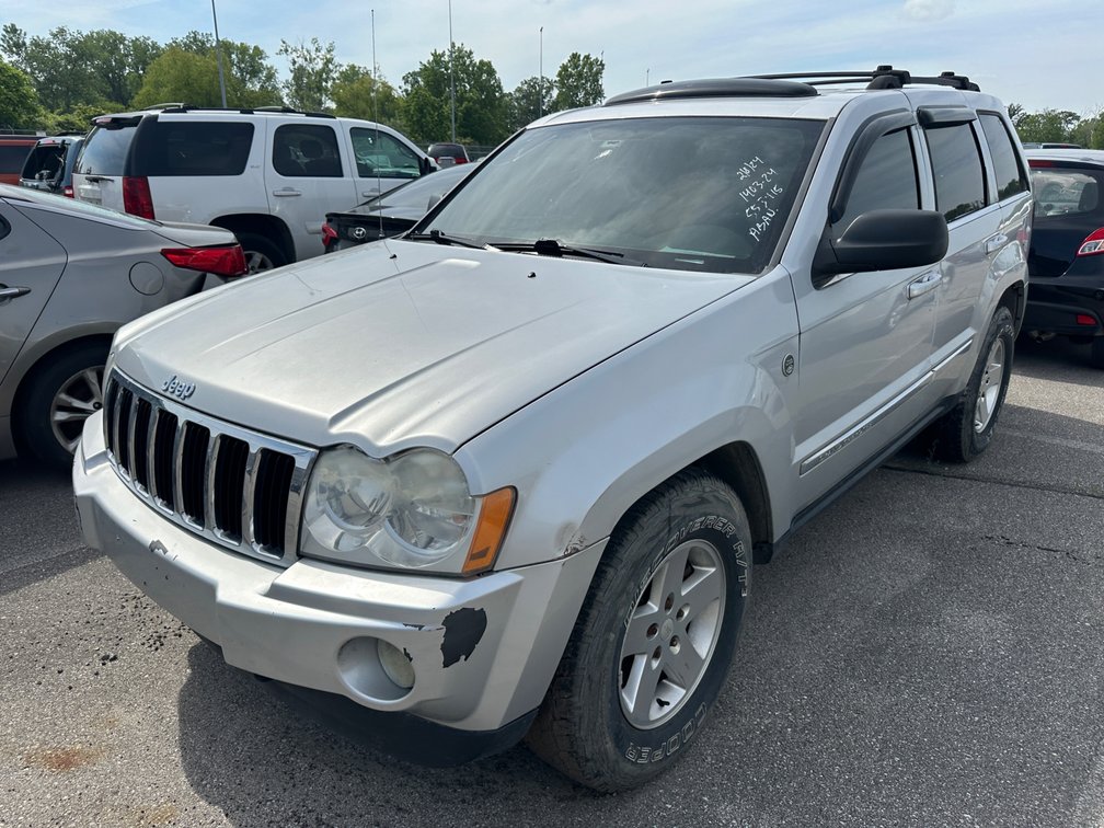 2005 Silver Jeep Grand Cherokee 