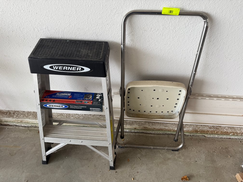 G- (2) Step Ladders