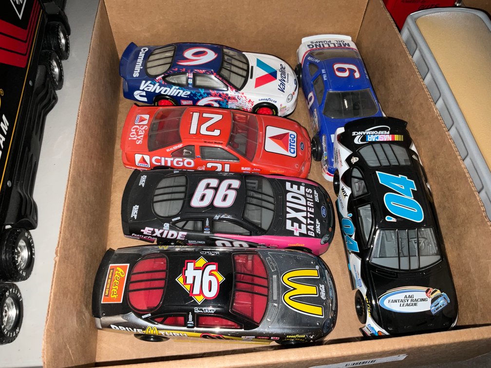 LR- NASCAR Model Cars