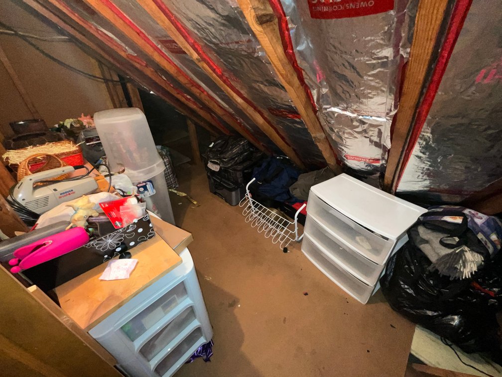 UP- Contents Of Closet