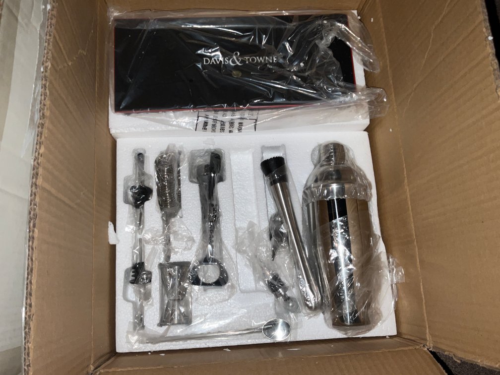UP- Davis & Towne Barware Set