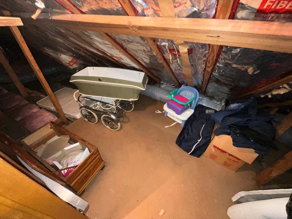 UP- Contents Of Closet