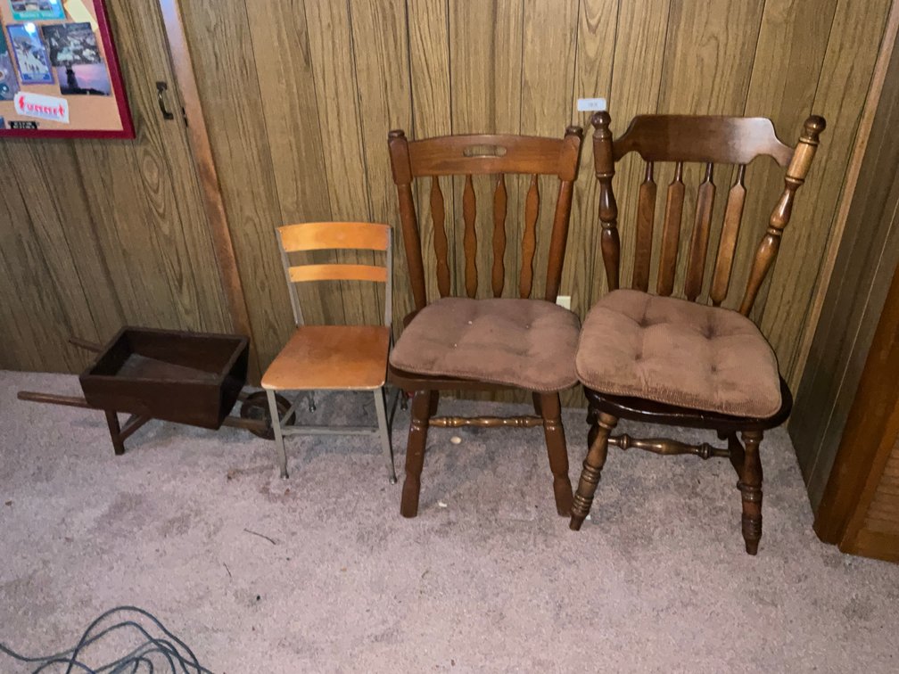 UP- Wood Chairs & Decor Wheelbarrow