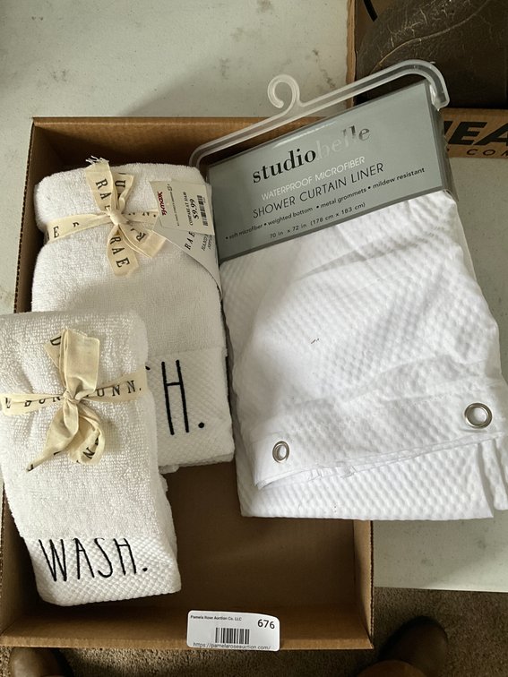 Shower Curtain & Towels