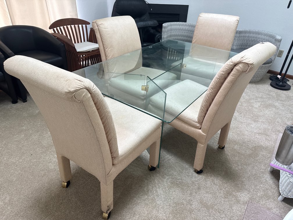 Glass Kitchen Table With (4) Chairs