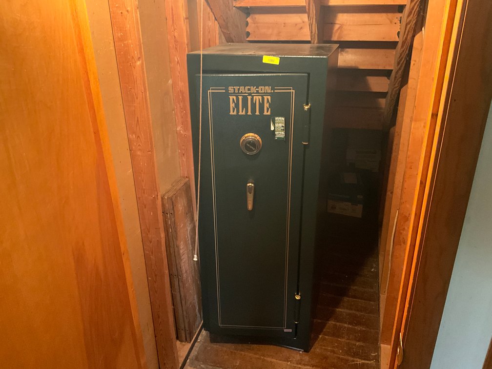 Stack-On Elite Safe