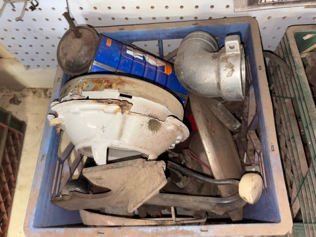 Assorted Volkswagen Parts