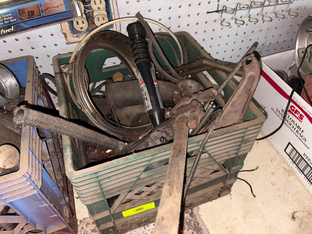 Assorted Volkswagen Parts