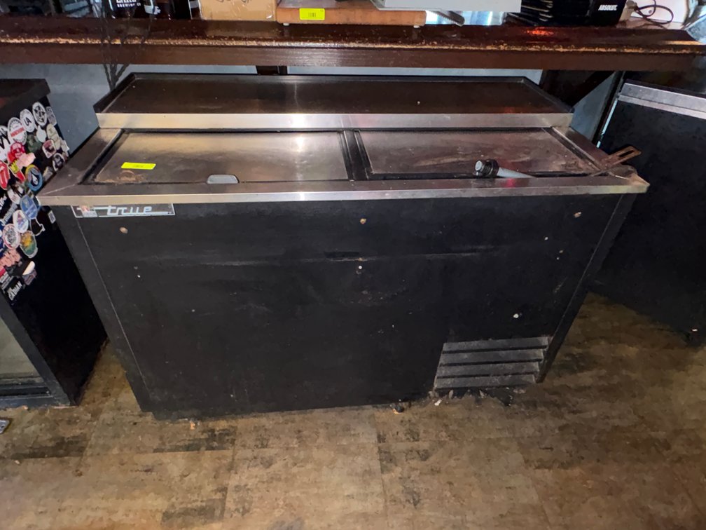Bar145- True Commercial Bottle Cooler
