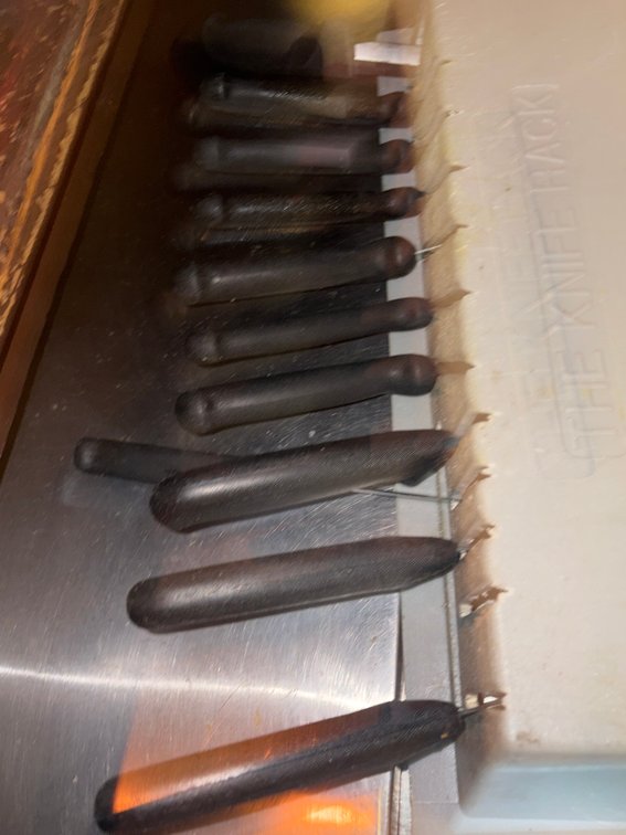 Bar145- Commercial Knife Rack and Knives
