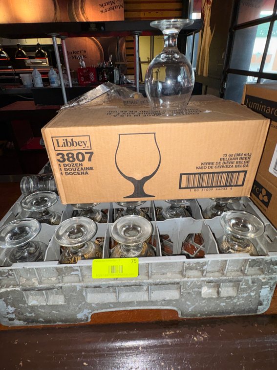 Bar145- Libbey Beer Glasses and Rack