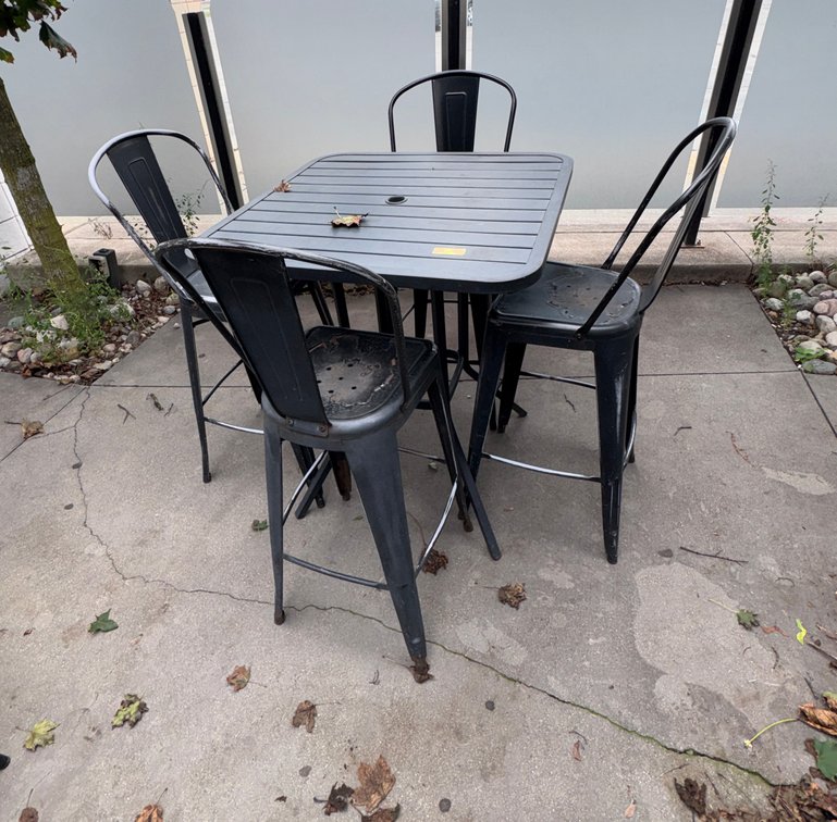 Bar145- Metal Patio Table and (4) Metal Chairs