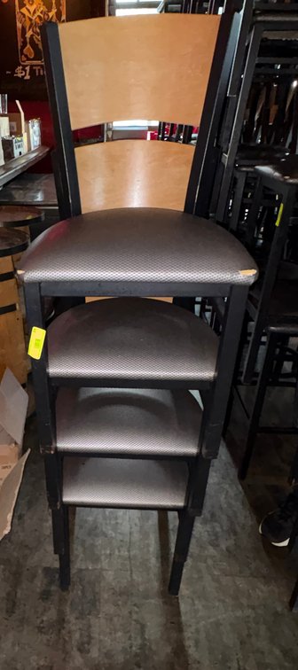 Bar145- (4) Metal Frame Chairs