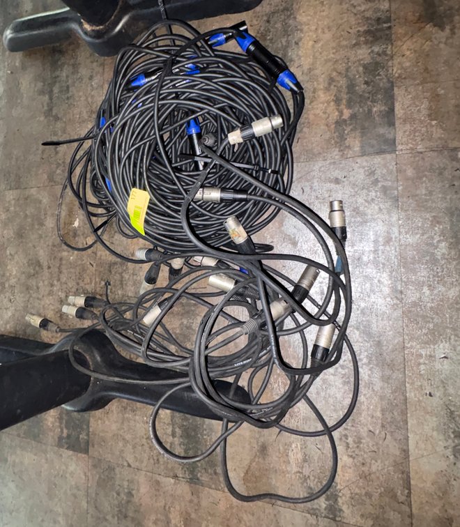 Bar145- Microphone Cables