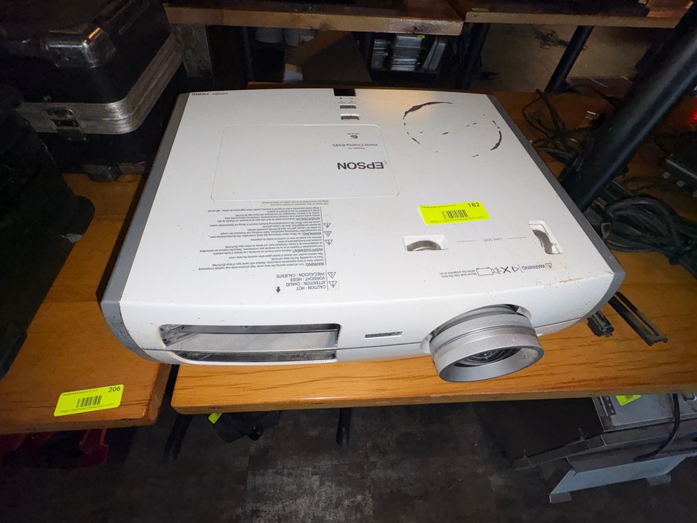 Bar145- Epson Projector with Ceiling Mount Home Cinema 8345