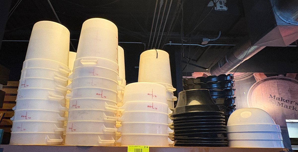 Bar145- Plastic Food Containers and Bowls