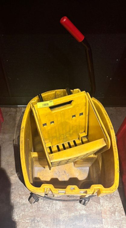 Bar145- Yellow Mop Bucket with Wringer