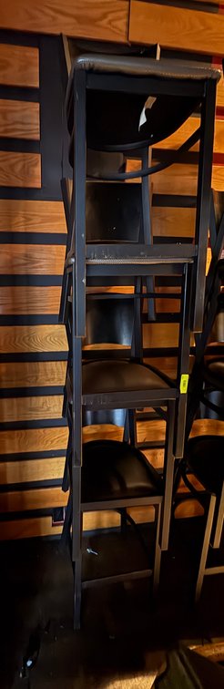 Bar145- (4) Metal Frame Chairs