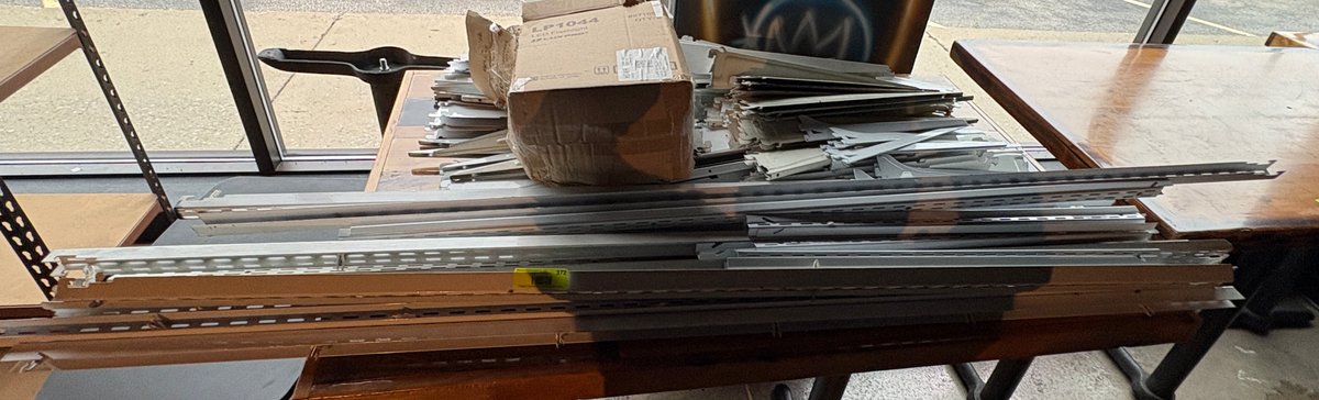 Bar145- Brackets & Metal