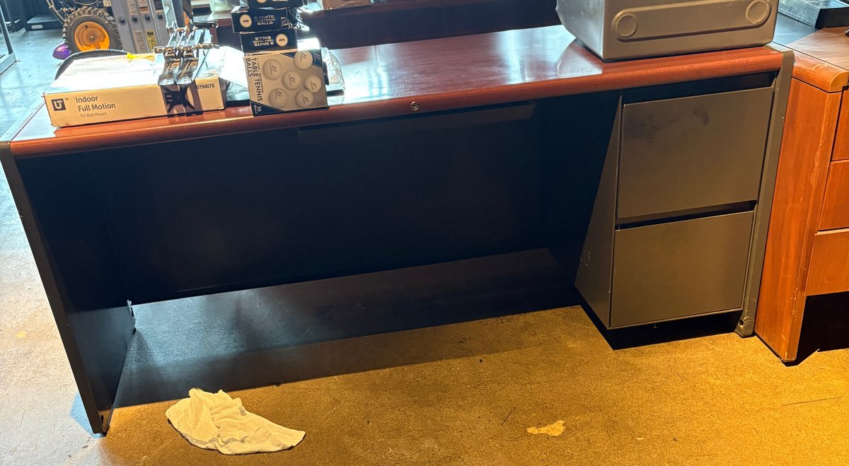 Bar145- Office Desk