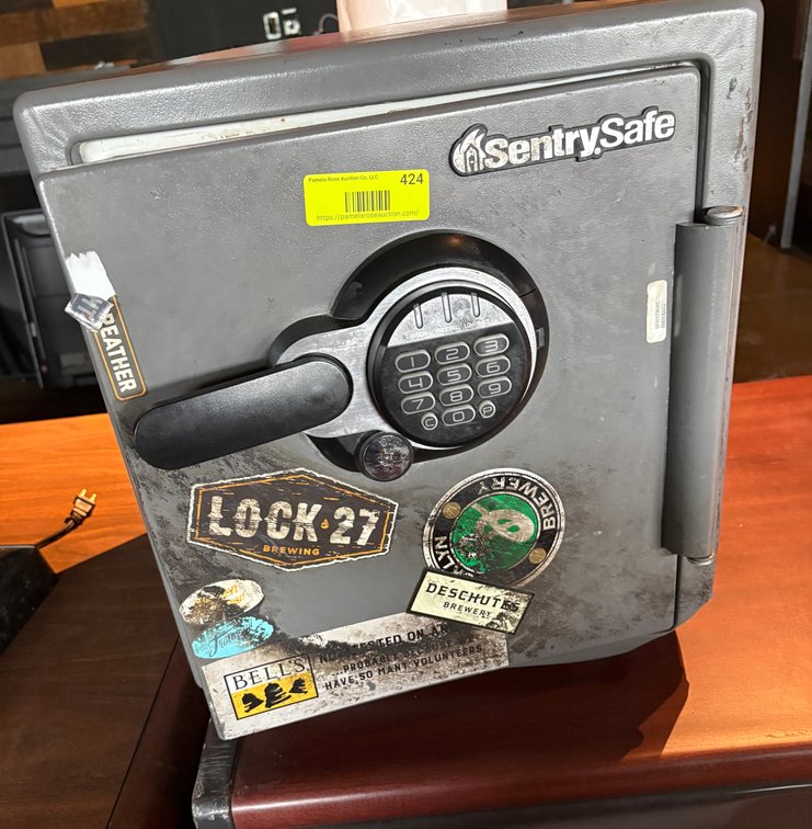Bar145- SentrySafe Electronic Safe