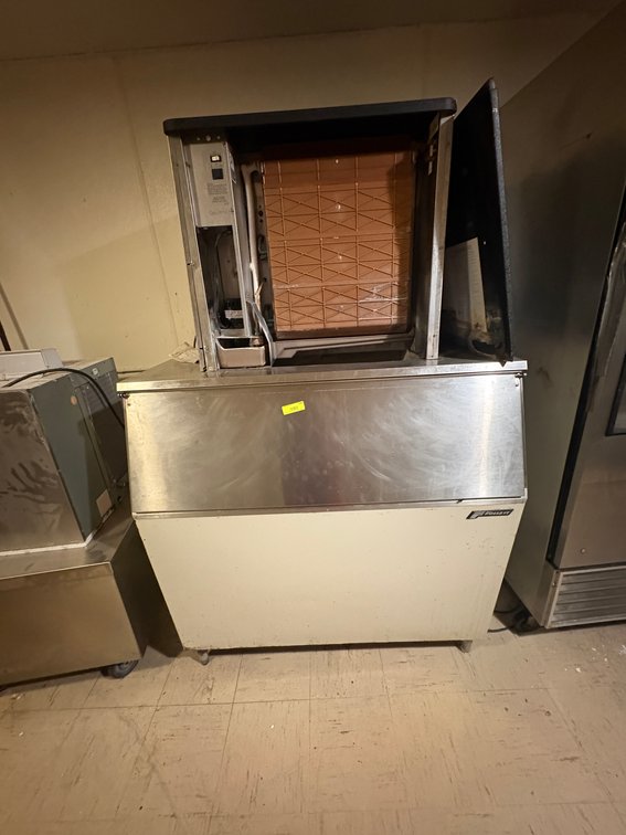 EL- Ice Machine Ice-O-Matic
