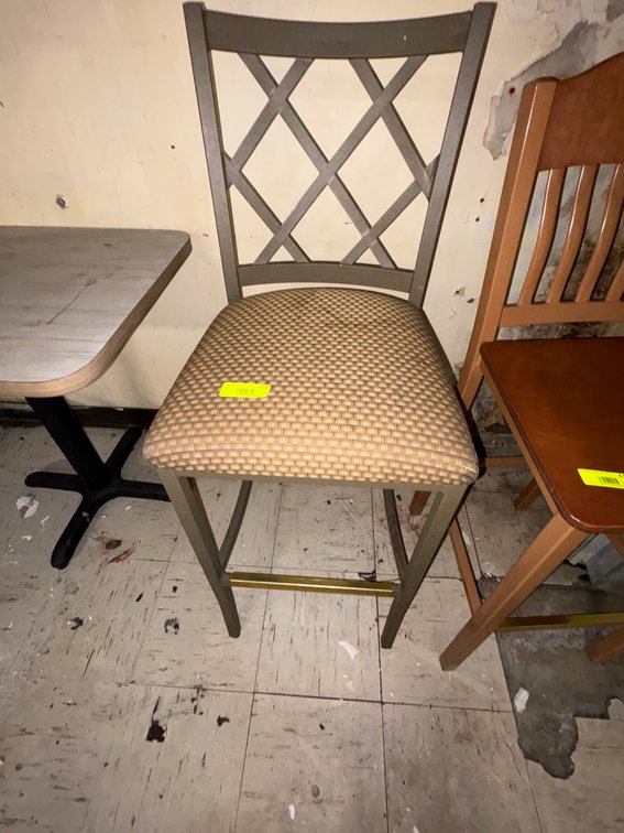 EL- Metal Chair