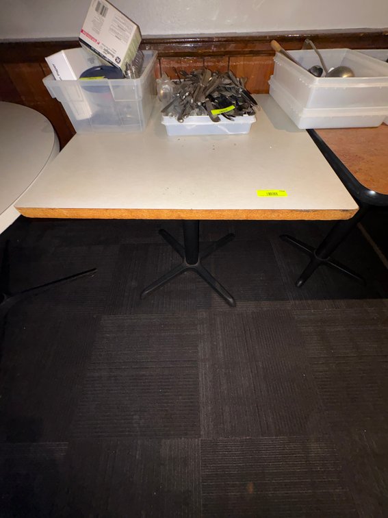 EL- Wood Table